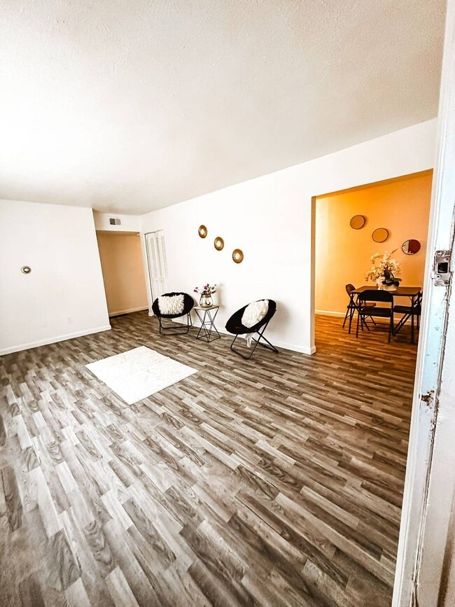 901 Leawood Dr in Frankfort, KY - Foto de edificio - Building Photo