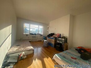 50 Evergreen St in Boston, MA - Building Photo - Building Photo