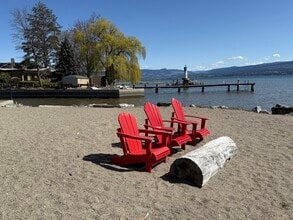 4026 Pritchard Dr N in West Kelowna, BC - Building Photo - Building Photo