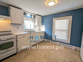 3 Deeb St in Waterville, ME - Building Photo