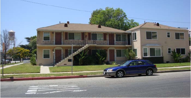 145 S Avon St in Burbank, CA - Foto de edificio