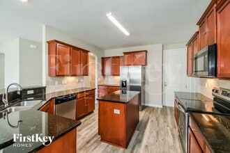 1592 Oldenburg Dr in Jacksonville, FL - Building Photo - Building Photo