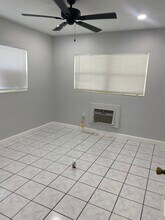 1270 NE 136th Ter, Unit Apt 3 in North Miami, FL - Building Photo - Building Photo