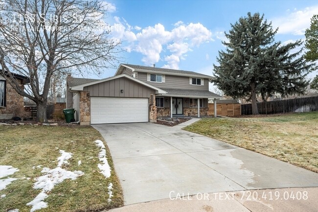 1153 S Iris St in Lakewood, CO - Building Photo - Building Photo