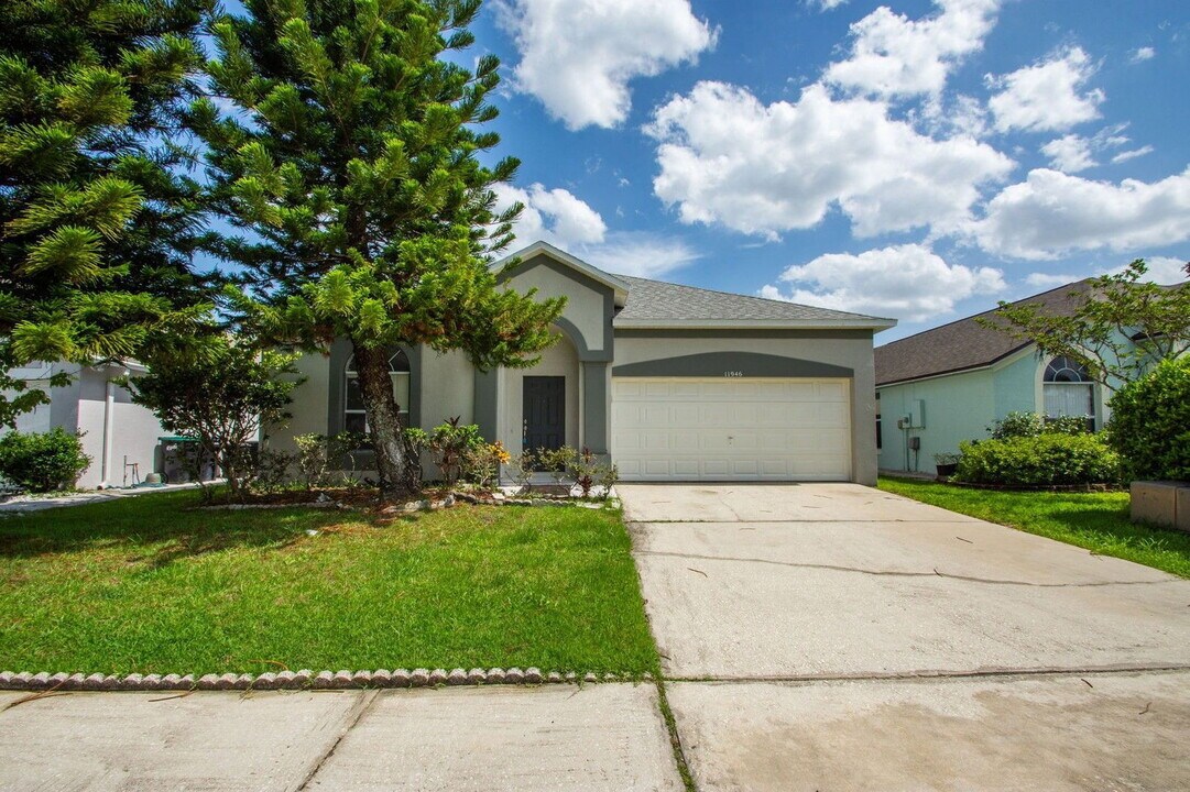 11946 Redbridge Dr in Orlando, FL - Building Photo