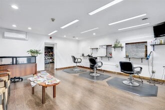 199 NY-299 in Highland, NY - Building Photo - Building Photo