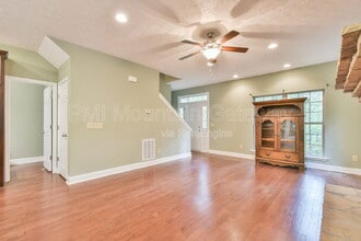 11 Berg Strasse in Helen, GA - Building Photo - Building Photo