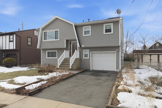 6 Cherry St in Edison, NJ - Building Photo - Building Photo