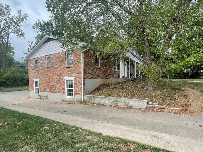 2508 Quail Dr, Unit Unit A in Columbia, MO - Building Photo - Building Photo