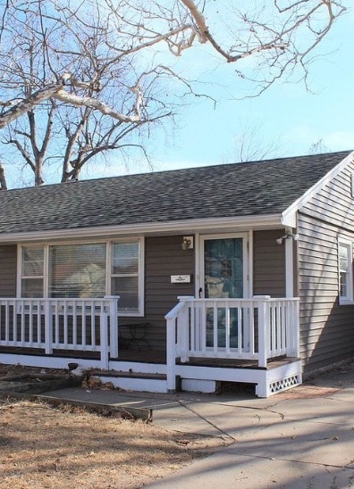 property at 725 W 22nd Ave