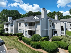 Bridges at Mallard Creek Apartment Homes in Charlotte, NC - Foto de edificio - Building Photo
