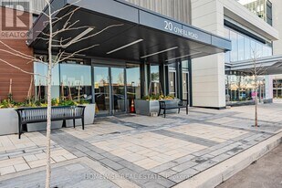 20 O'Neill Rd in Toronto, ON - Building Photo