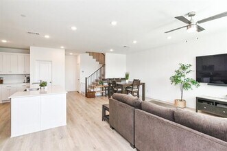 8905 Stablehand Mews in Frisco, TX - Building Photo - Building Photo