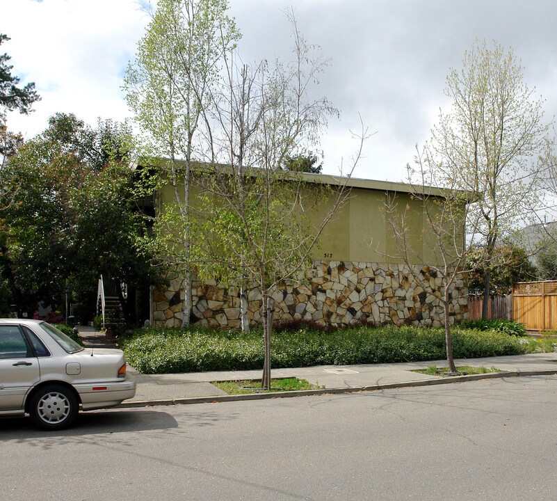 517 Fitch St in Healdsburg, CA - Building Photo