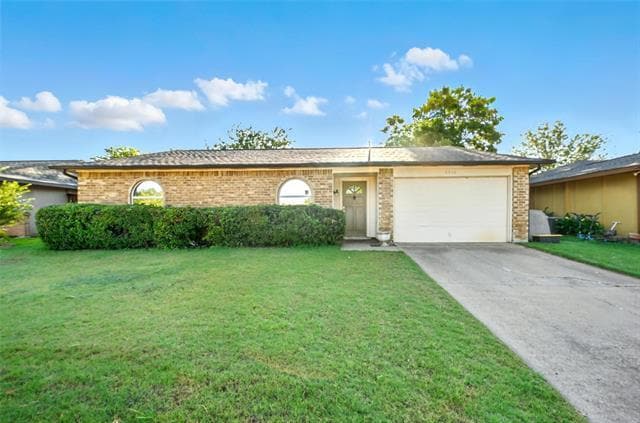 property at 5316 Prince Dr