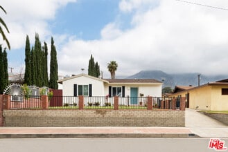 1789 Atchison St in Pasadena, CA - Building Photo - Building Photo