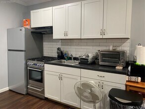 21-29 Audrey Ave in Oyster Bay, NY - Building Photo - Building Photo