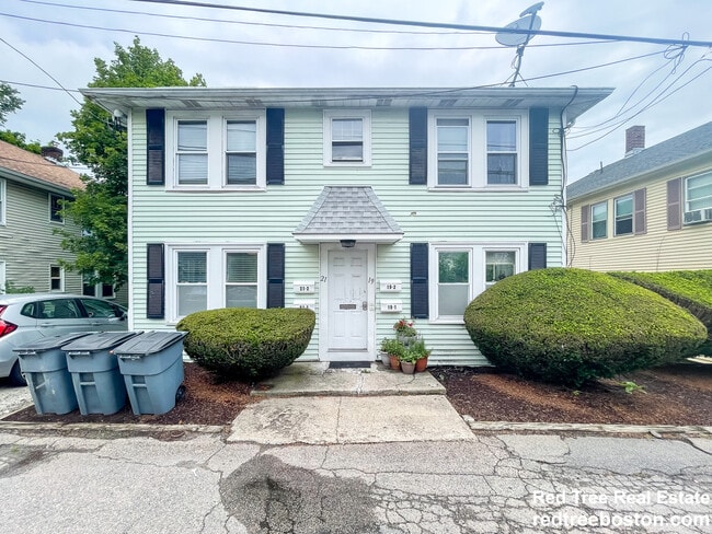 21 Town Hill St, Unit 1