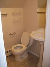 75 Baldwin Ln in Willingboro, NJ - Building Photo - Building Photo