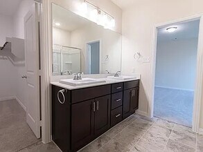 1028 Park Oak Ln in Fort Worth, TX - Building Photo - Building Photo