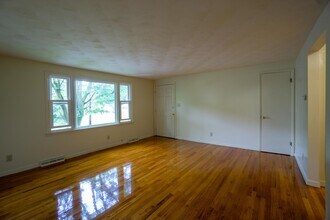 131 Houston Ave in Syracuse, NY - Building Photo - Building Photo