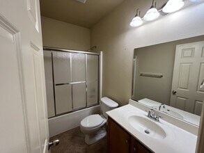3101 SW Camden Dr in Bentonville, AR - Building Photo - Building Photo