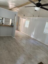 3080 Co Rd 417 in Lake Panasoffkee, FL - Building Photo - Building Photo