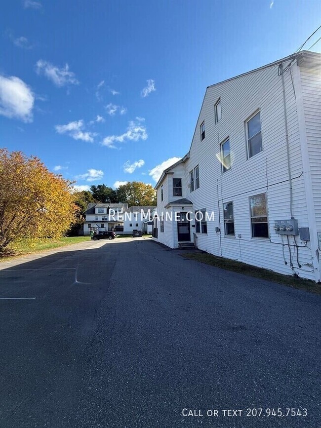 600 S Main St