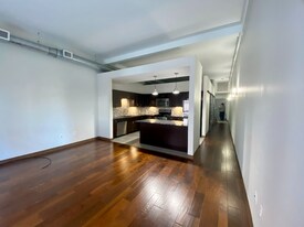 114 State St in Bridgeport, CT - Building Photo