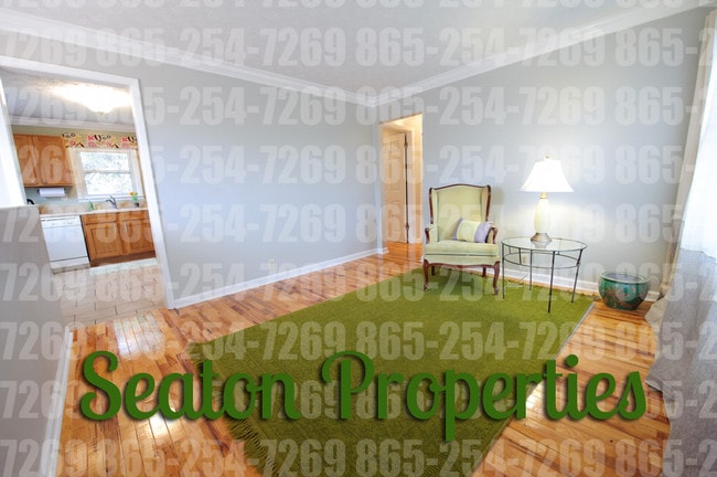 1027 Farragut Ave in Knoxville, TN - Building Photo - Building Photo
