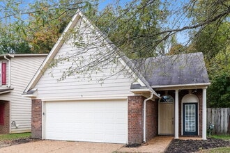 10229 Cottage Farms Dr in Memphis, TN - Foto de edificio - Building Photo