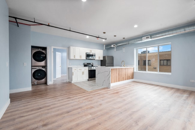 9865 W Roosevelt Rd in Westchester, IL - Foto de edificio - Building Photo