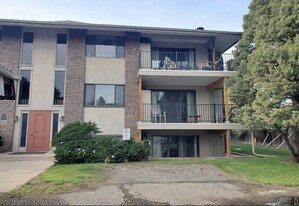 600 Manhattan Dr in Boulder, CO - Building Photo