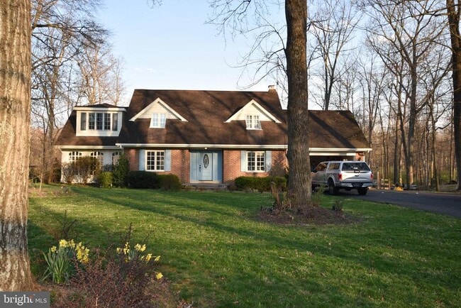 124 Lakeland Dr in Sterling, VA - Building Photo - Building Photo