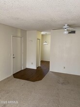 2843 E Marconi Ave-Unit -201 in Phoenix, AZ - Building Photo - Building Photo