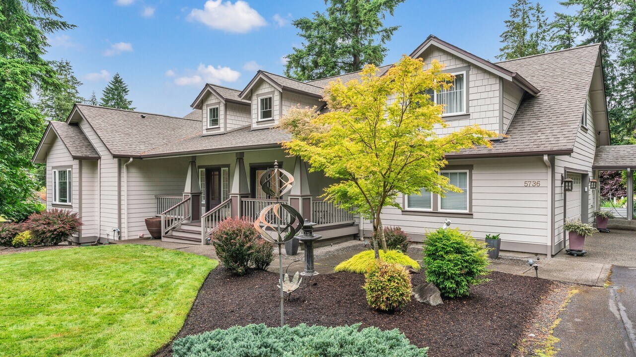 5736 17th Ln NE in Olympia, WA - Building Photo