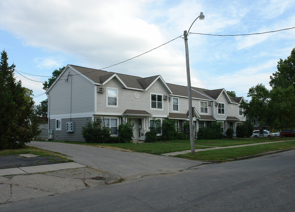 Stewart Park Townhomes in Des Moines, IA - Foto de edificio