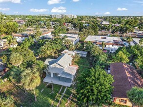 223 SW 1st Ct in Pompano Beach, FL - Building Photo - Building Photo