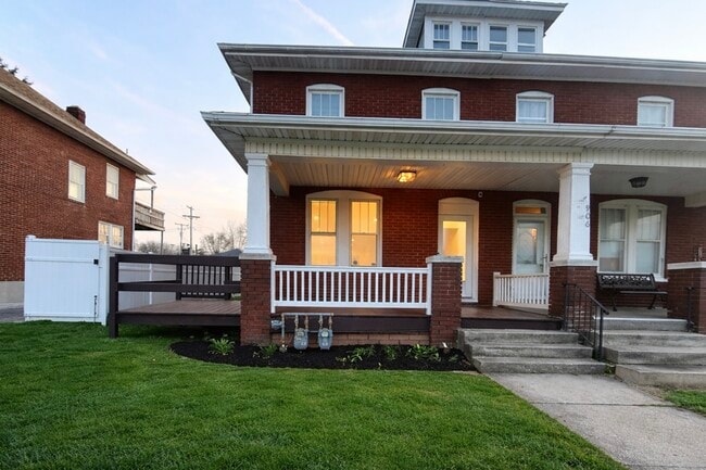 908 Mount Rose Ave in York, PA - Building Photo - Building Photo