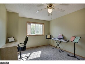 2270 Ranchview Ln N in Plymouth, MN - Building Photo - Building Photo