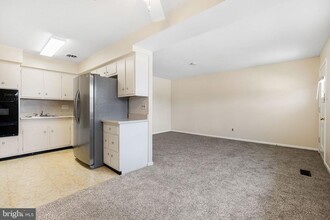 707 Red Lion Rd in Philadelphia, PA - Building Photo - Building Photo