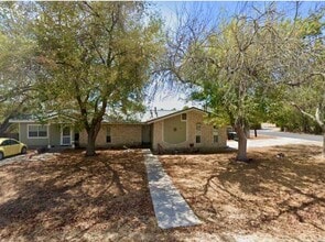 102 Hitching Post Rd in Kyle, TX - Building Photo - Building Photo