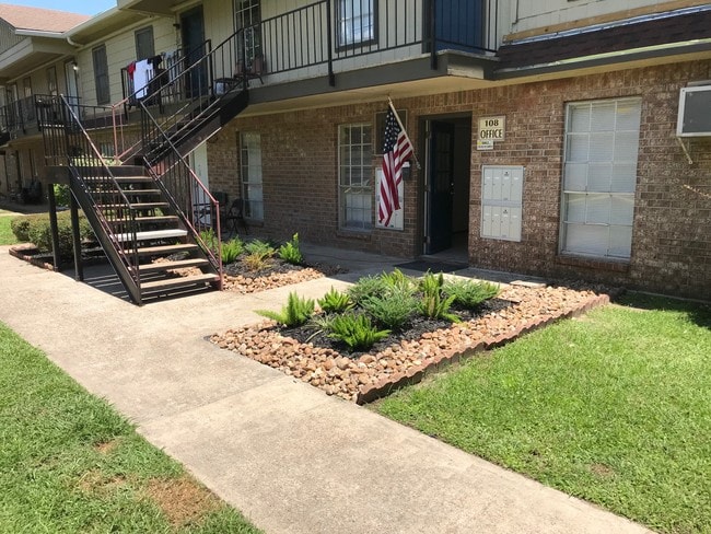 Gladefield Garden Apartments