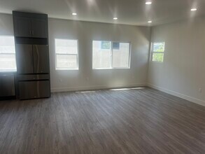 1031 Ocean Park Blvd in Santa Monica, CA - Building Photo - Building Photo