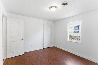 306 E Burwell Ave in Knoxville, TN - Building Photo - Building Photo