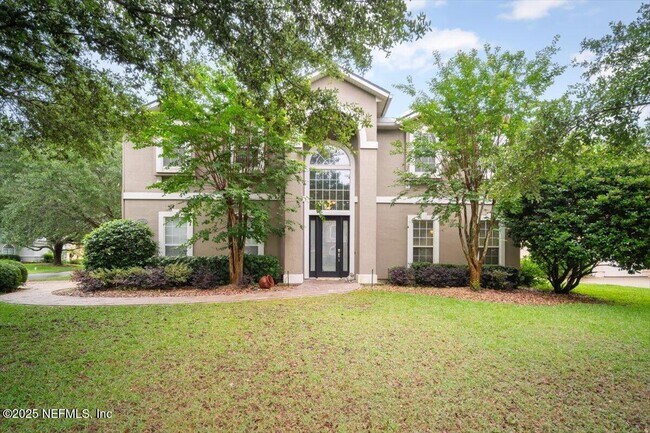 7813 Mt Ranier Dr in Jacksonville, FL - Building Photo - Building Photo