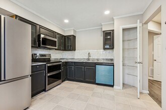 146 Corwin Cir in Hampton, VA - Building Photo - Building Photo