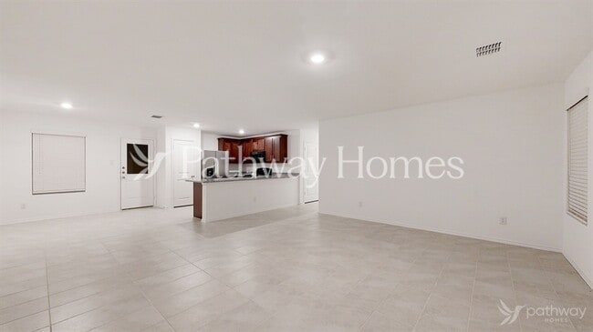 1352 Plum Rd in Princeton, TX - Foto de edificio - Building Photo