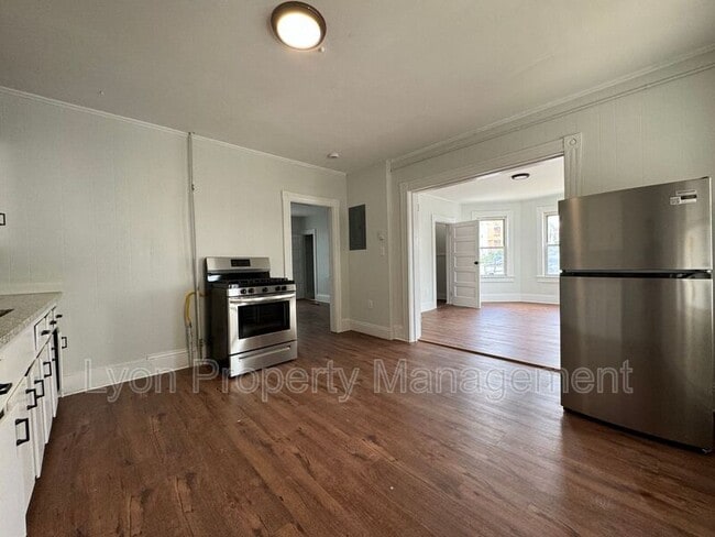 19 Chester St in Woonsocket, RI - Building Photo - Building Photo