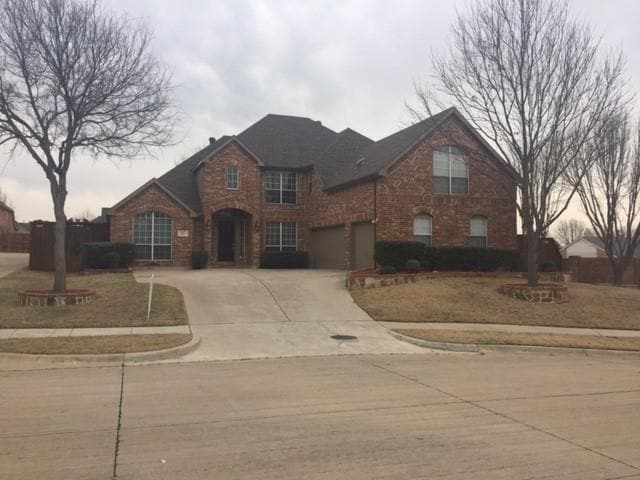 property at 715 Wheaton Ct